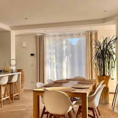 Villa Luxury Riviera Villa* Short Walk To & Center