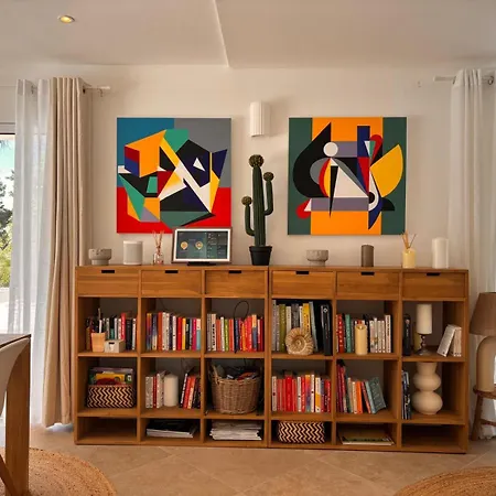 Luxury Riviera Villa* Short Walk To & Center Villa