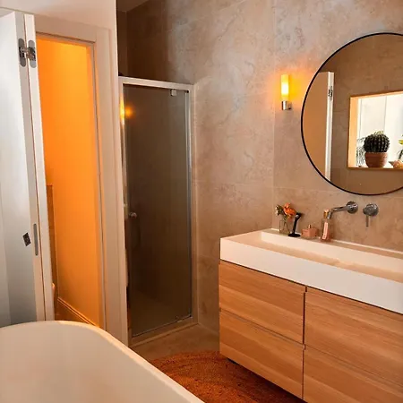 Luxury Riviera Villa* Short Walk To & Center Cagnes-sur-Mer